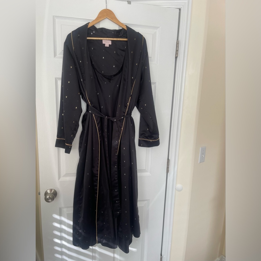 Womens Black and Gold Two piece Night gown and Robe Set with belt